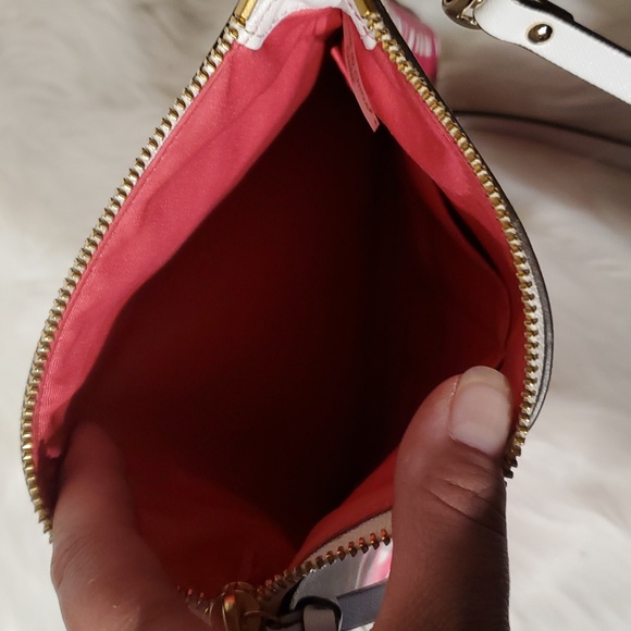 Coach cross body purse - Picture 7 of 7